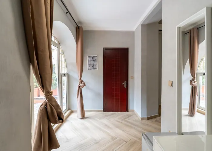 Portafortuna Guesthouse - Close To Colosseum
